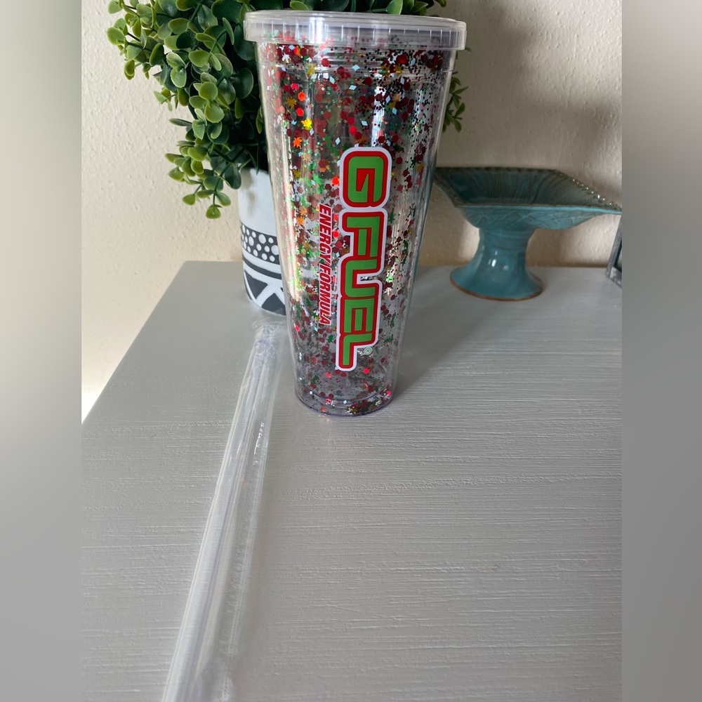 G Fuel Tinsel Tumbler Tall Shaker Cup 24oz Holiday Christmas New Years & straw
